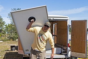 Wood's Powr-Grip Hand Held Vacuum Cups Make Handling Solar Panels Easier.