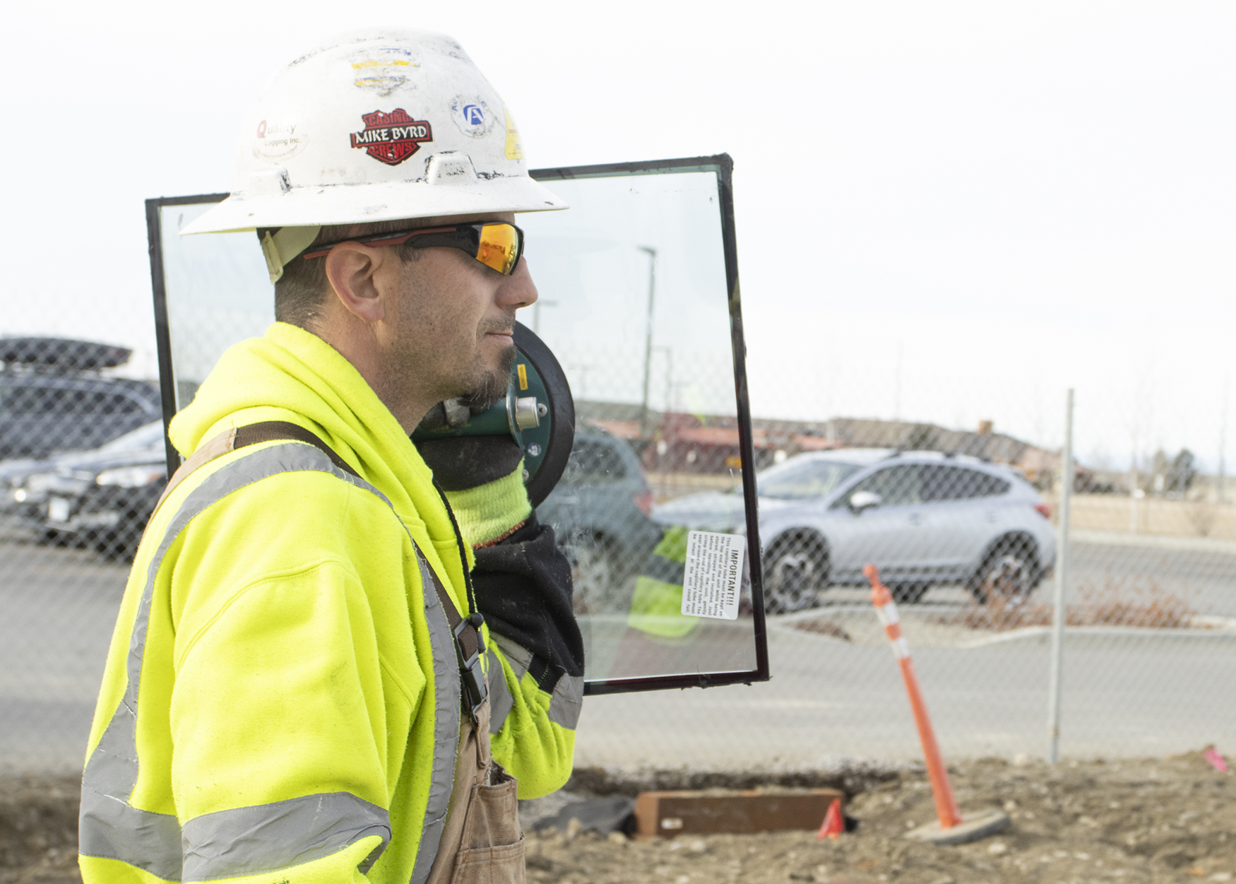 Hand-Held Vacuum Suction Cup Photo 17