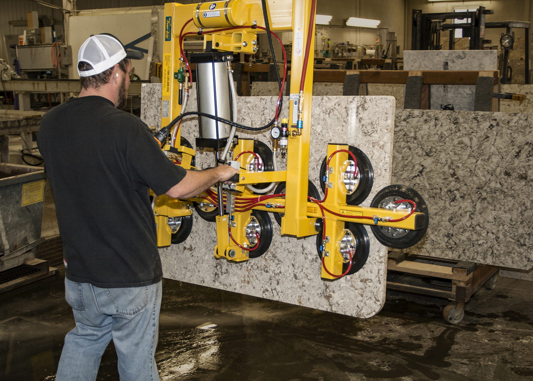 Stone lifter in use – photo 16